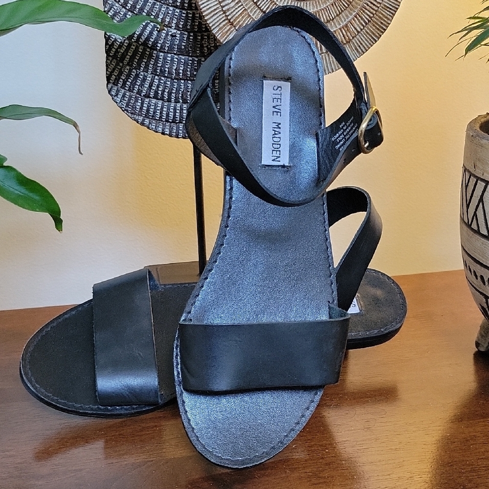 Steve Madden Black Women's Sandals